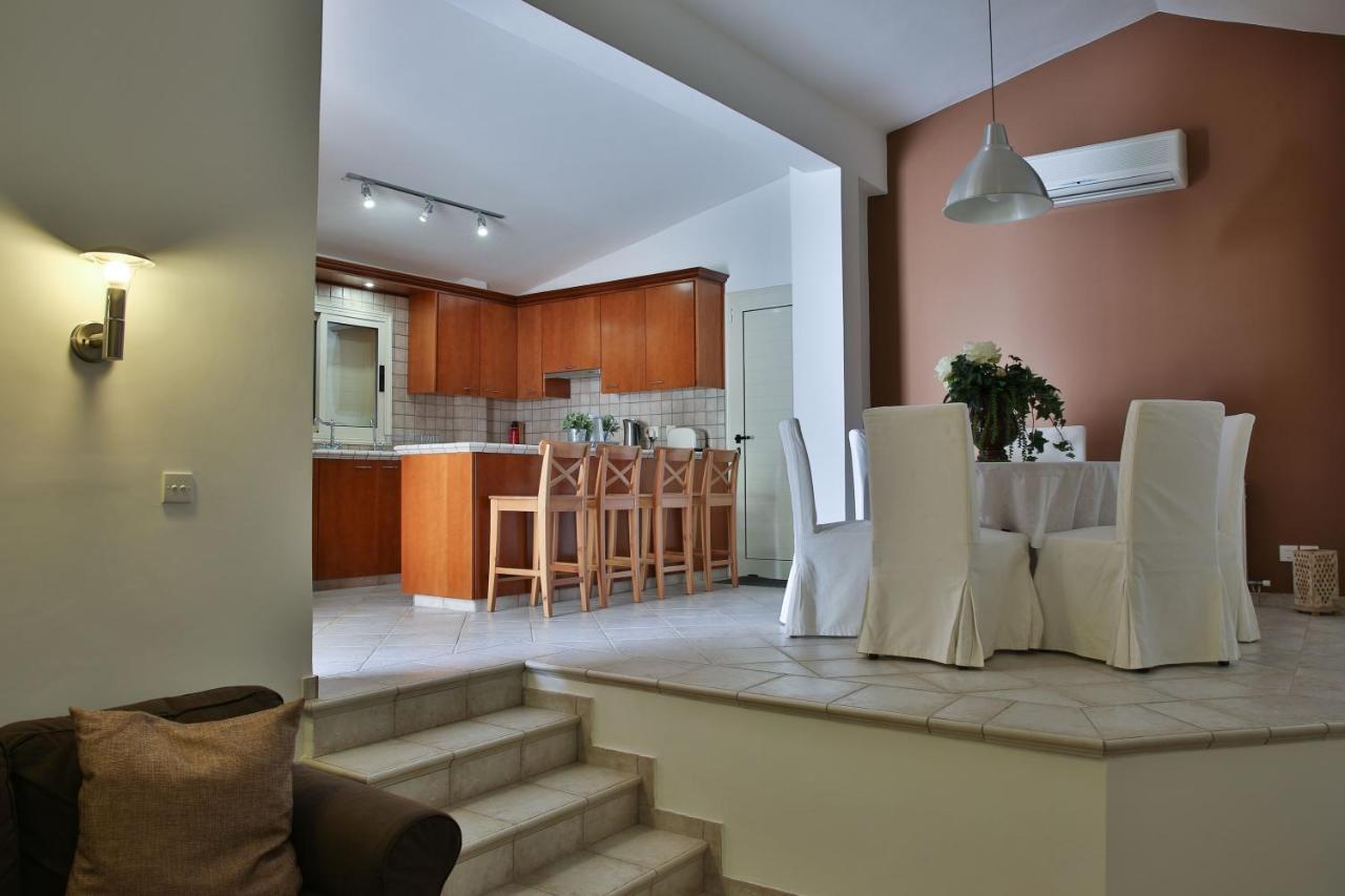 Nestor Hillside House By Trulycyprus Villa Moniatis ภายนอก รูปภาพ